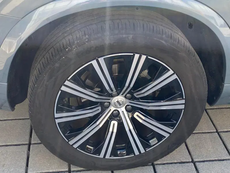 Volvo XC90 usata a Como (6)