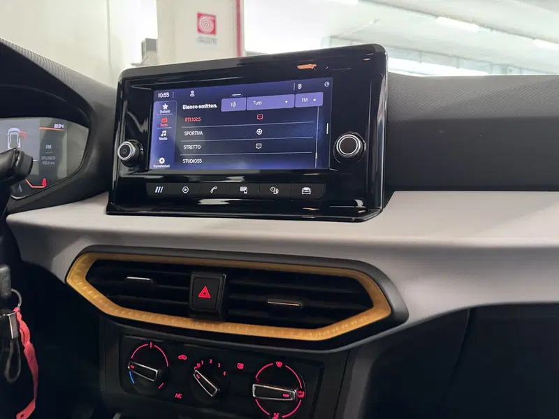 SEAT Arona usata a Messina (12)