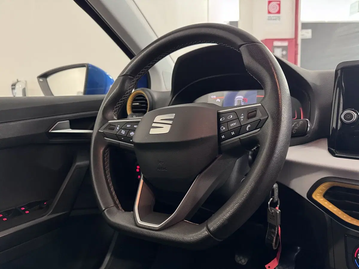 SEAT Arona usata a Messina (14)