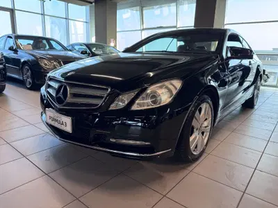 Mercedes-Benz Classe E Coup&eacute; 220 CDI Coup&eacute; BlueEFFICIENCY Avantgarde del 2011 usata a Messina