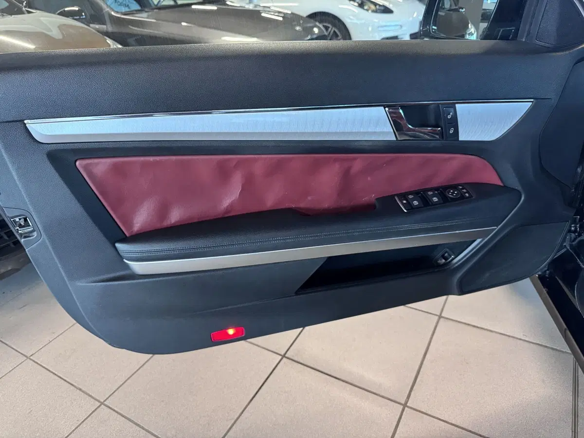 Mercedes-Benz Classe E Coupé usata a Messina (6)