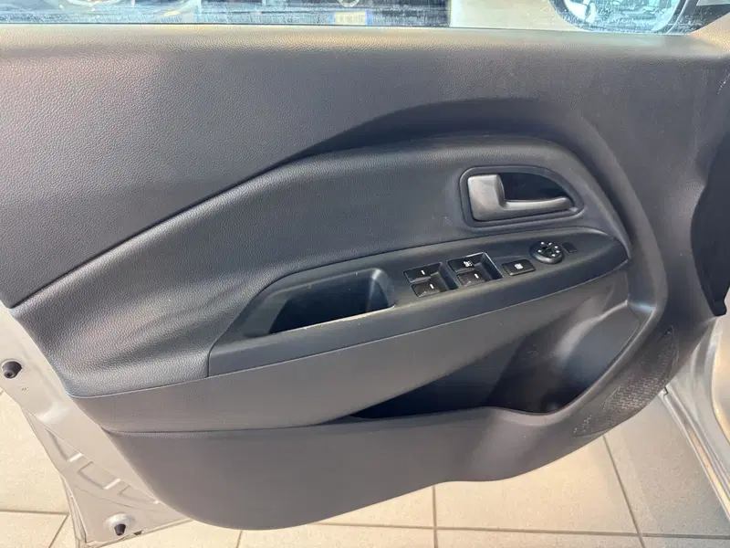 Kia Rio usata a Messina (6)