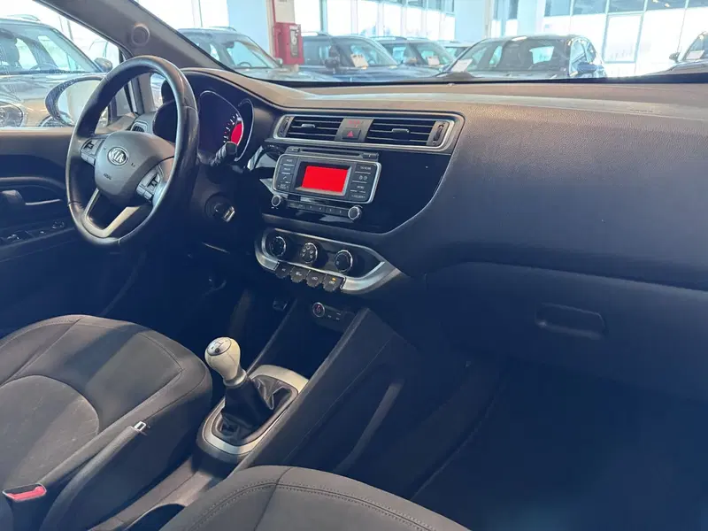 Kia Rio usata a Messina (9)