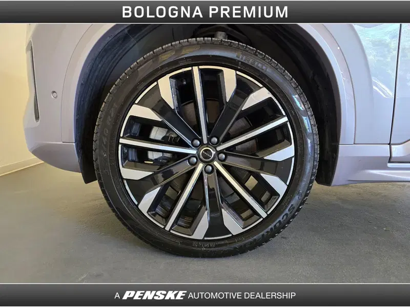 Volvo XC90 usata a Bologna (9)