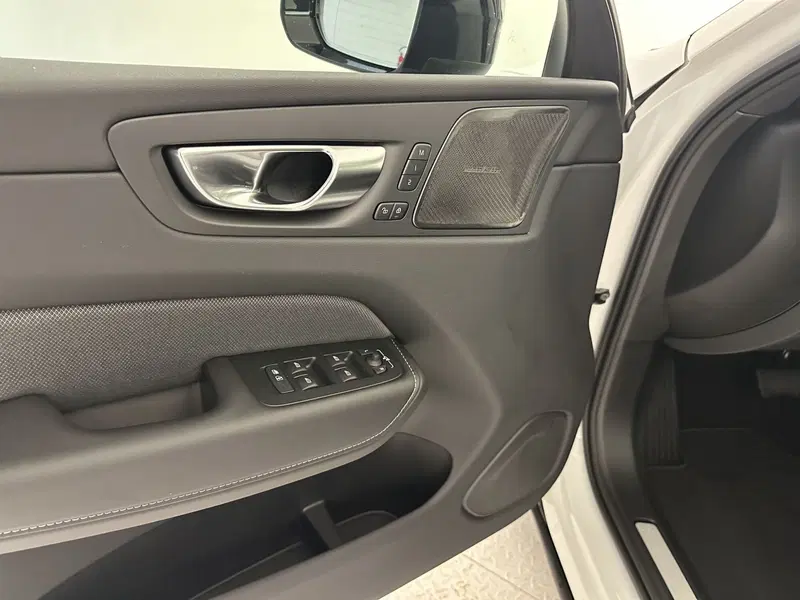Volvo XC60 usata a Bergamo (13)