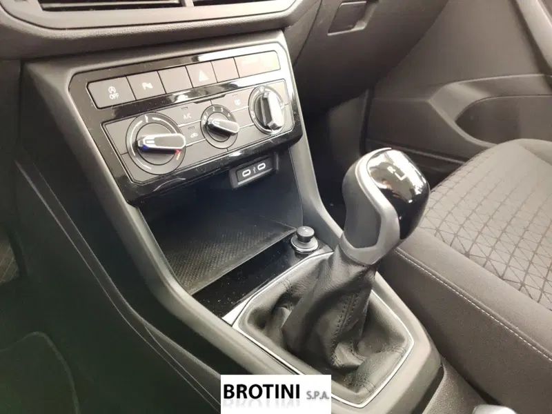 Volkswagen T-Cross usata a Massa-Carrara (11)