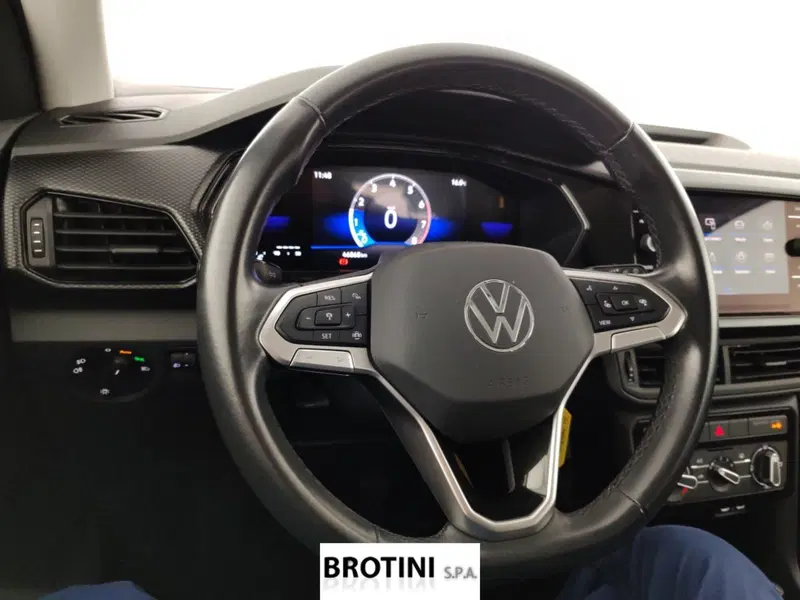 Volkswagen T-Cross usata a Massa-Carrara (13)