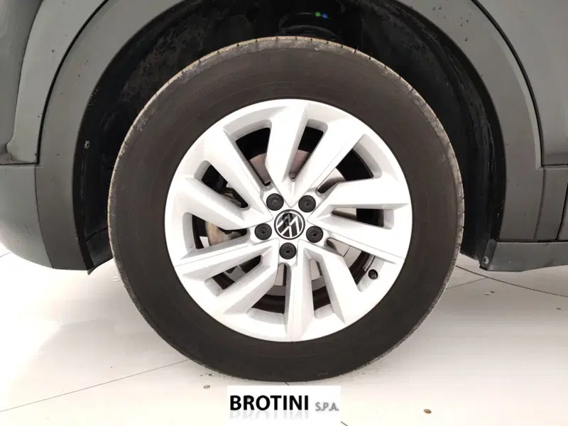 Volkswagen T-Cross usata a Massa-Carrara (6)