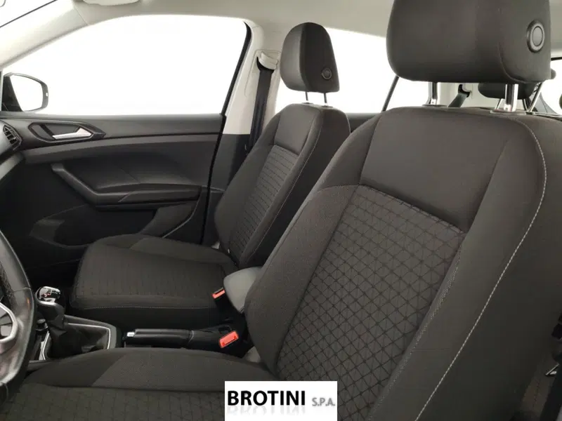 Volkswagen T-Cross usata a Massa-Carrara (9)