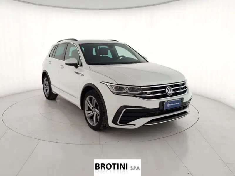 Volkswagen Tiguan usata a Massa-Carrara (4)