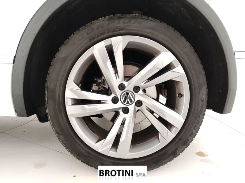 Volkswagen Tiguan usata a Massa-Carrara (6)