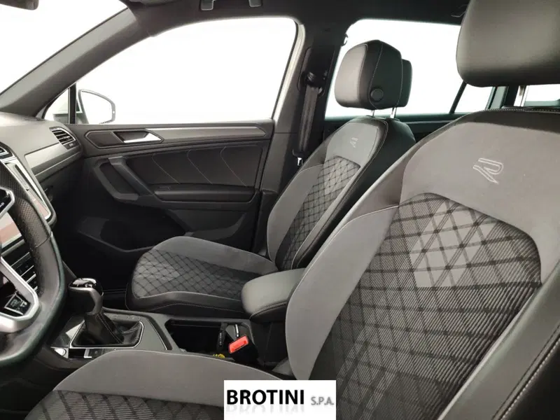 Volkswagen Tiguan usata a Massa-Carrara (9)