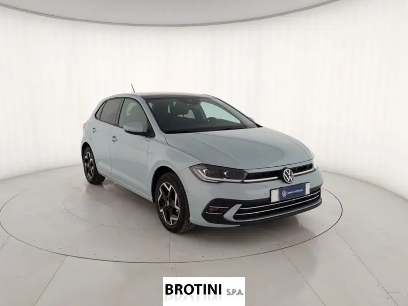 Volkswagen Polo nuova a Massa-Carrara (4)