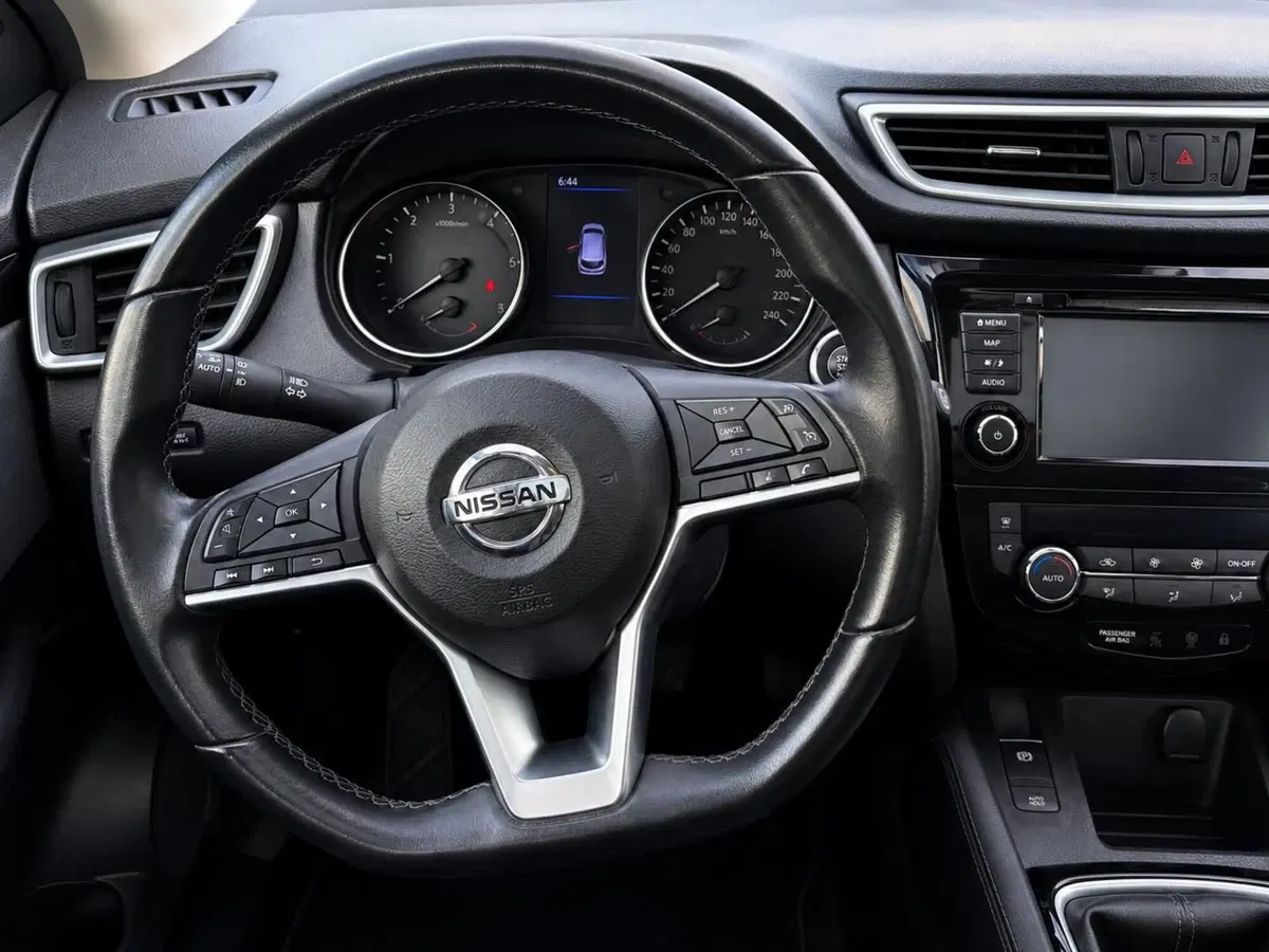 Nissan Qashqai usata a Rimini (7)