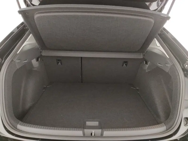 Volkswagen Taigo nuova a Napoli (19)