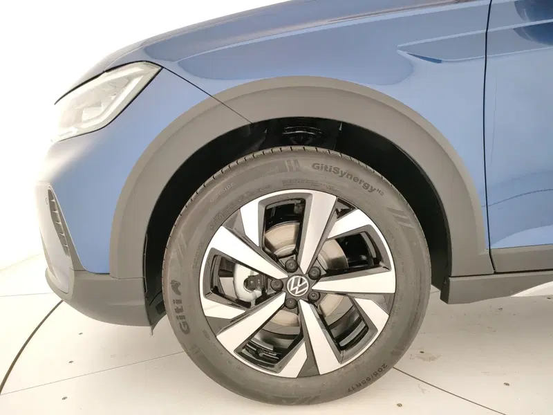 Volkswagen Taigo nuova a Napoli (5)