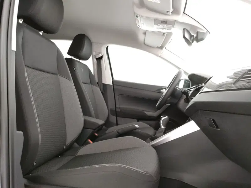 Volkswagen Taigo nuova a Napoli (7)