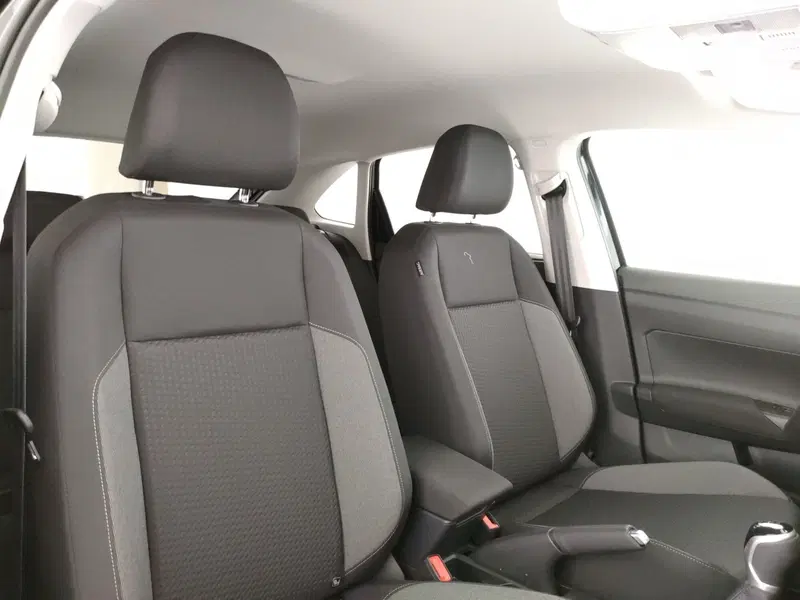 Volkswagen Taigo nuova a Napoli (9)