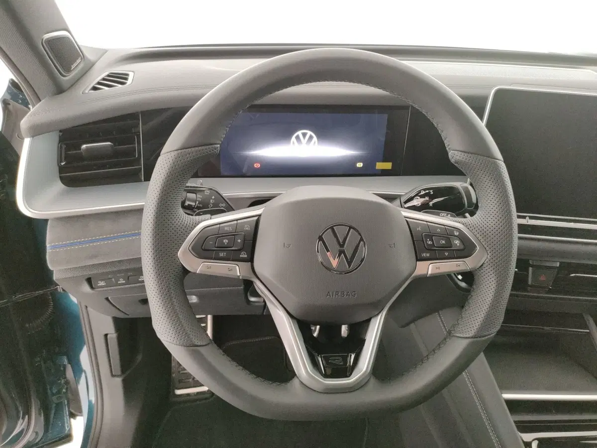 Volkswagen Tayron nuova a Napoli (17)