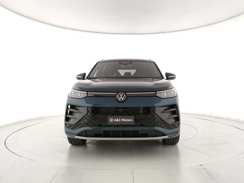 Volkswagen Tayron nuova a Napoli (4)
