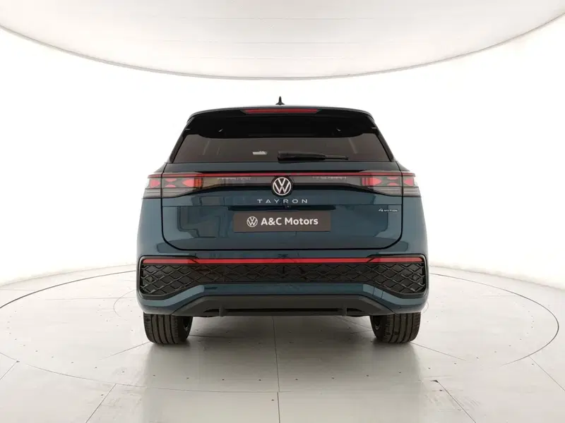 Volkswagen Tayron nuova a Napoli (5)