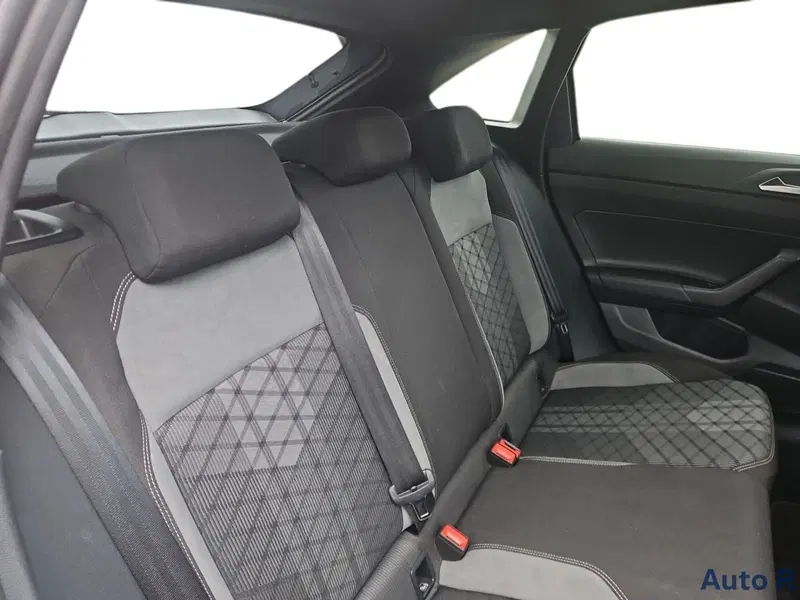 Volkswagen Taigo usata a Potenza (10)