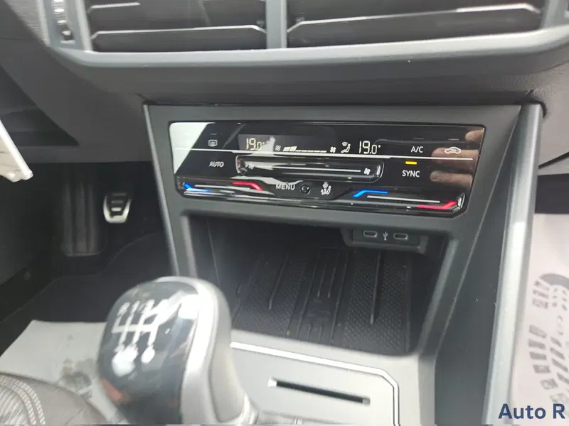 Volkswagen Taigo usata a Potenza (15)