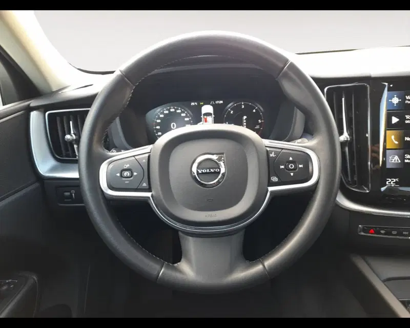 Volvo XC60 usata a Ravenna (12)