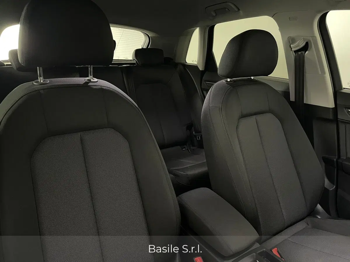 Audi Q3 usata a Taranto (7)