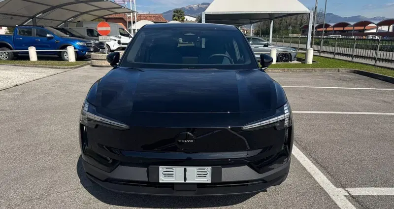 Volvo EX30 nuova a Pescara (2)