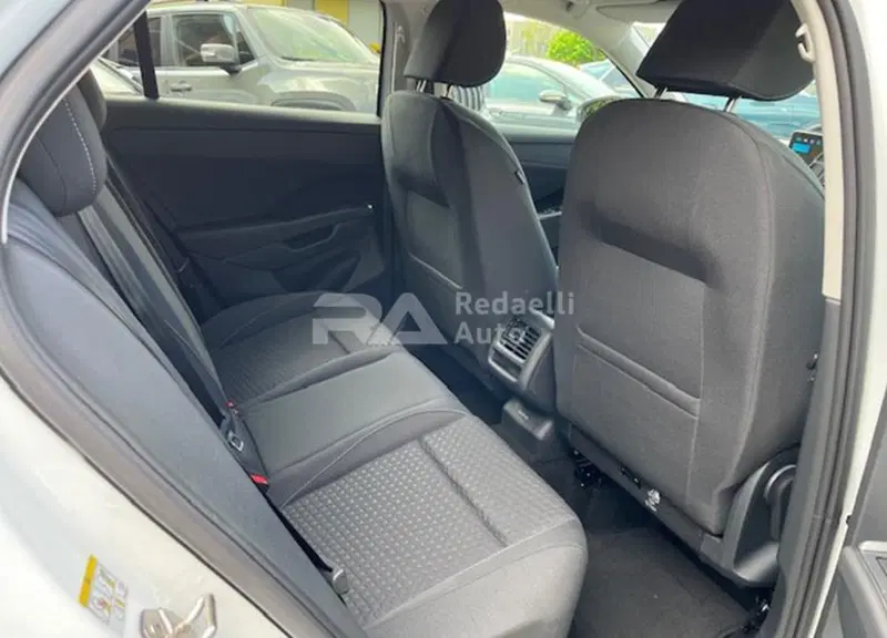 Volkswagen T-Roc nuova a Lecco (9)