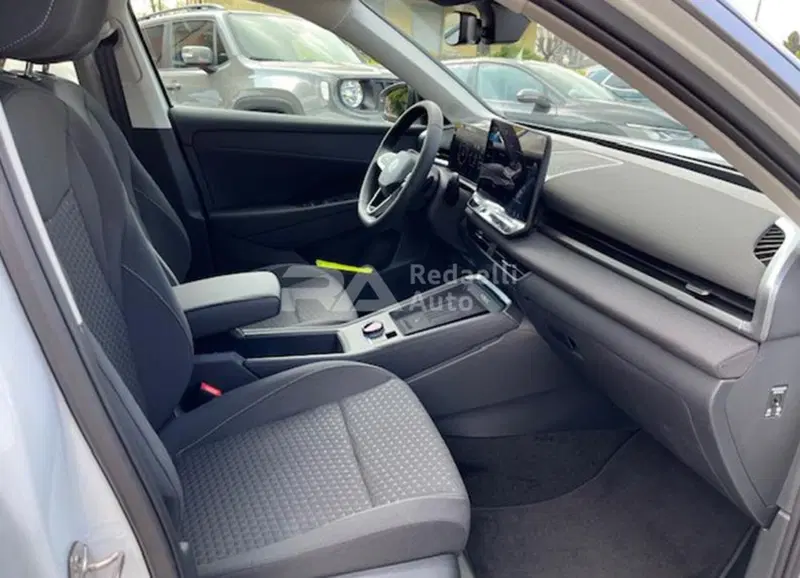 Volkswagen T-Roc nuova a Lecco (10)