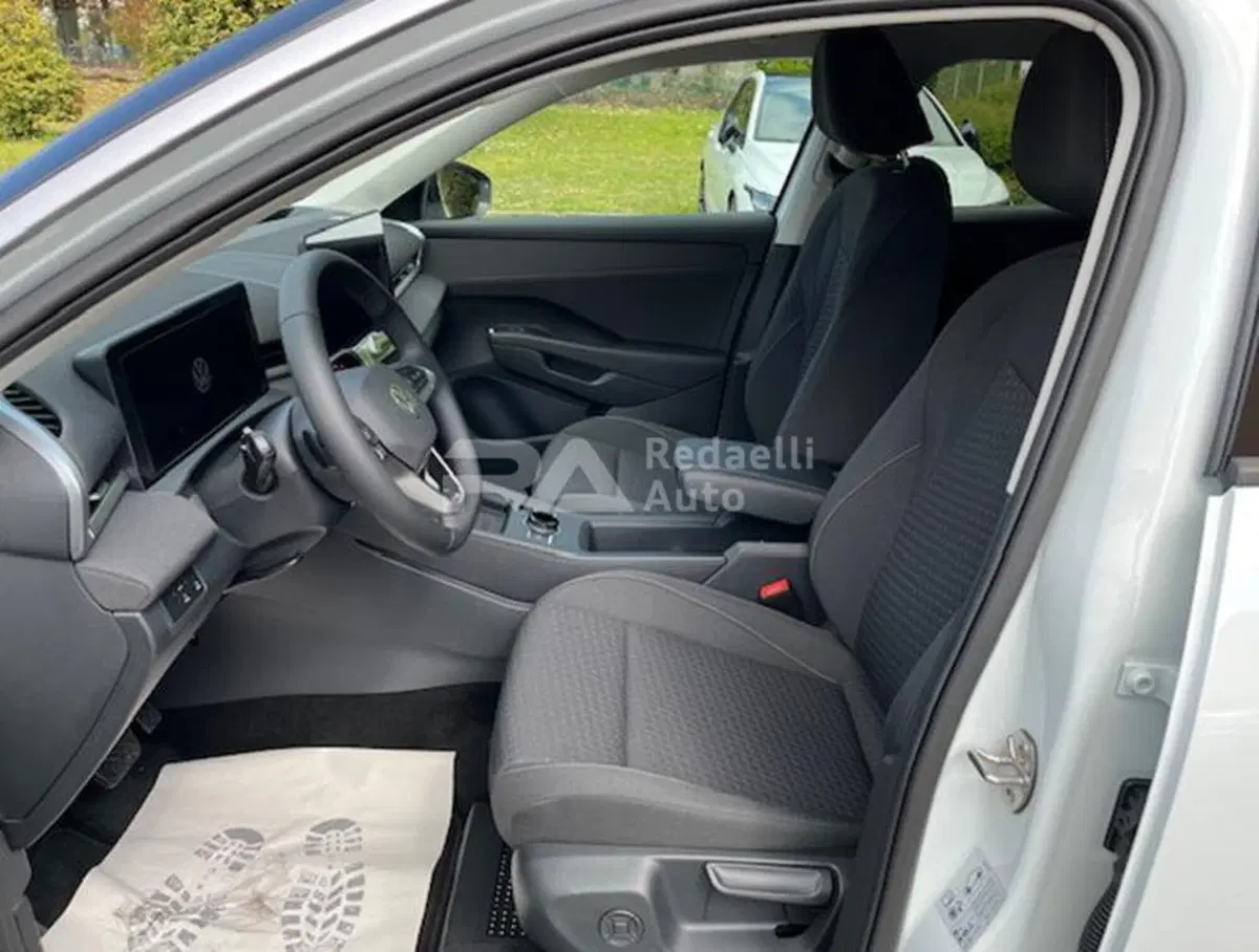 Volkswagen T-Roc nuova a Lecco (6)