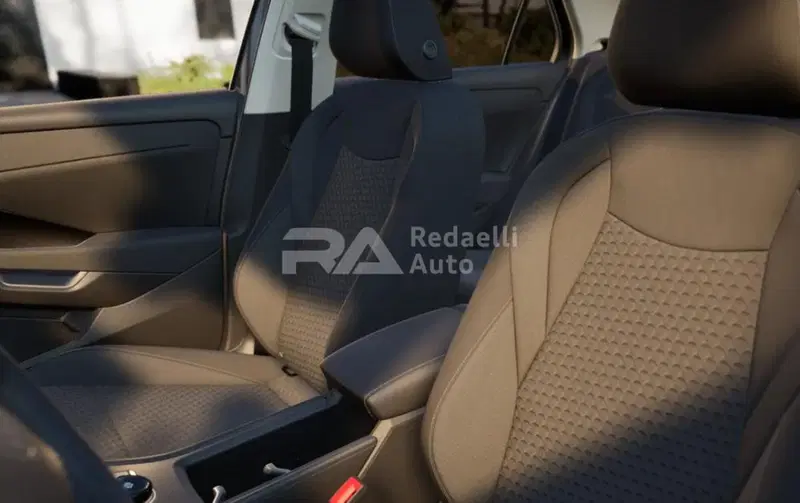 Volkswagen T-Roc nuova a Lecco (6)