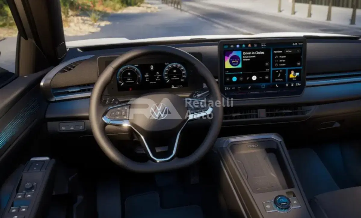Volkswagen T-Roc nuova a Lecco (5)