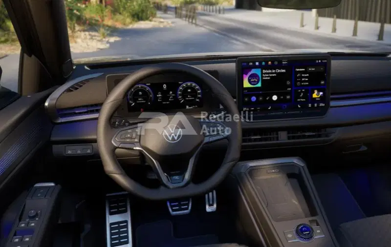 Volkswagen T-Roc nuova a Lecco (5)