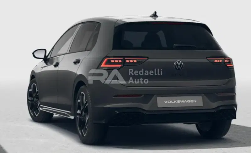 Volkswagen Golf nuova a Lecco (3)