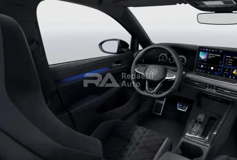 Volkswagen Golf nuova a Lecco (6)