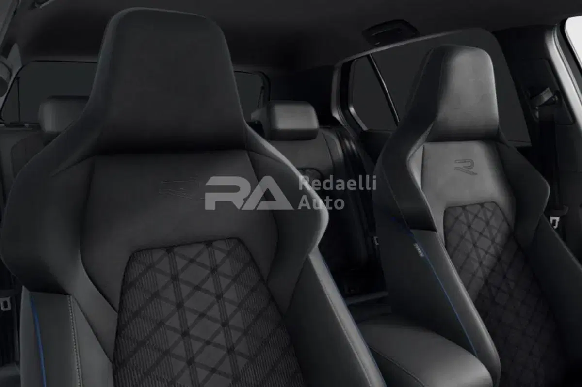 Volkswagen Golf nuova a Lecco (7)