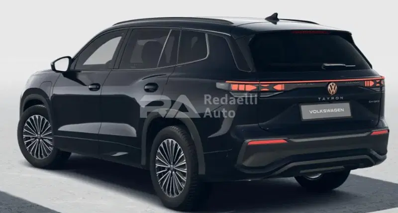 Volkswagen Tayron nuova a Lecco (3)