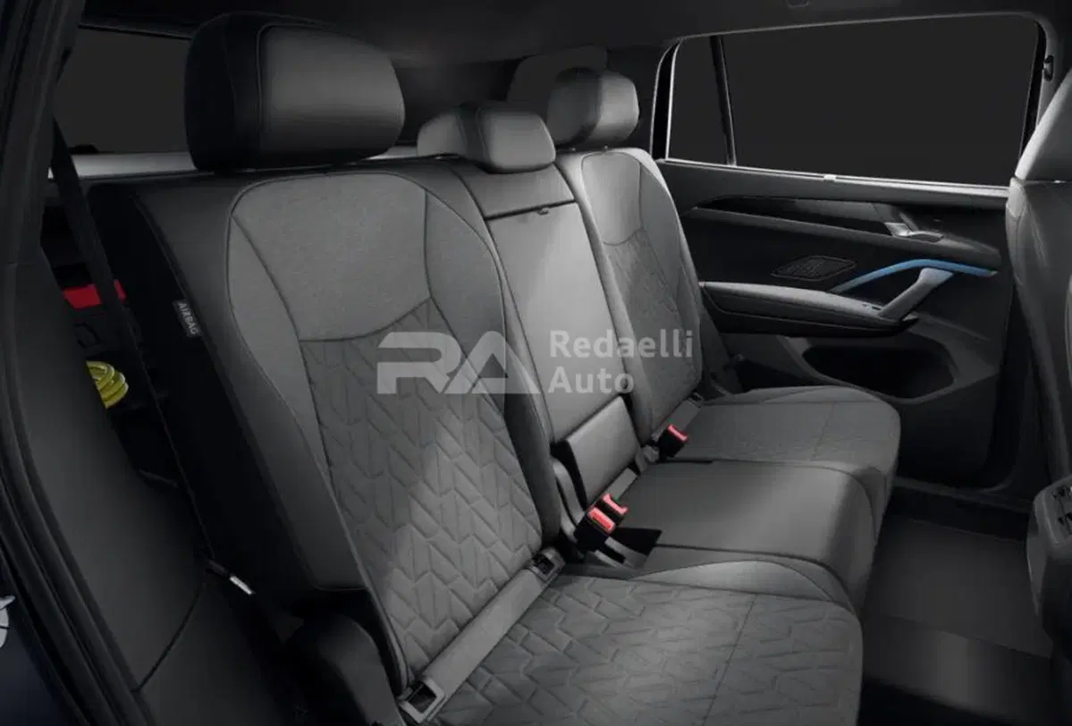 Volkswagen Tayron nuova a Lecco (8)