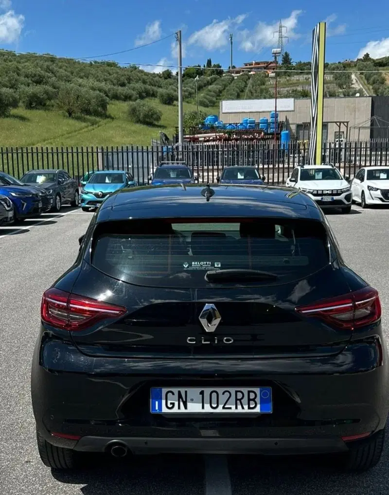 Renault Clio usata a Roma (2)