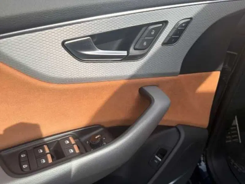 Audi Q8 usata a Prato (17)