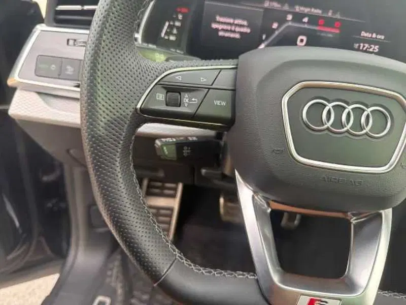 Audi Q8 usata a Prato (19)