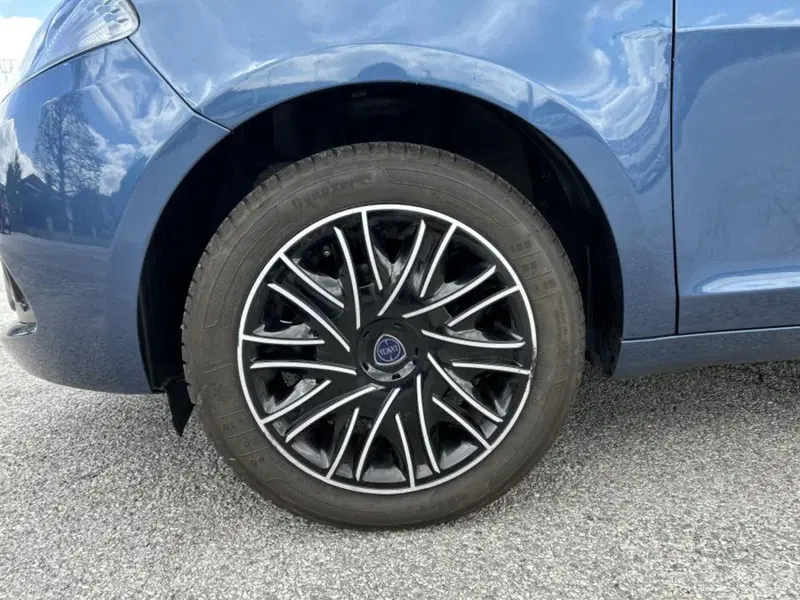 Lancia Ypsilon usata a Cuneo (6)