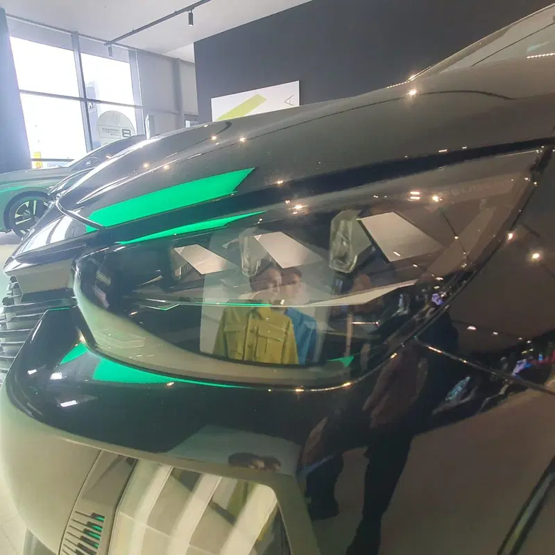 Peugeot 208 nuova a Frosinone (12)