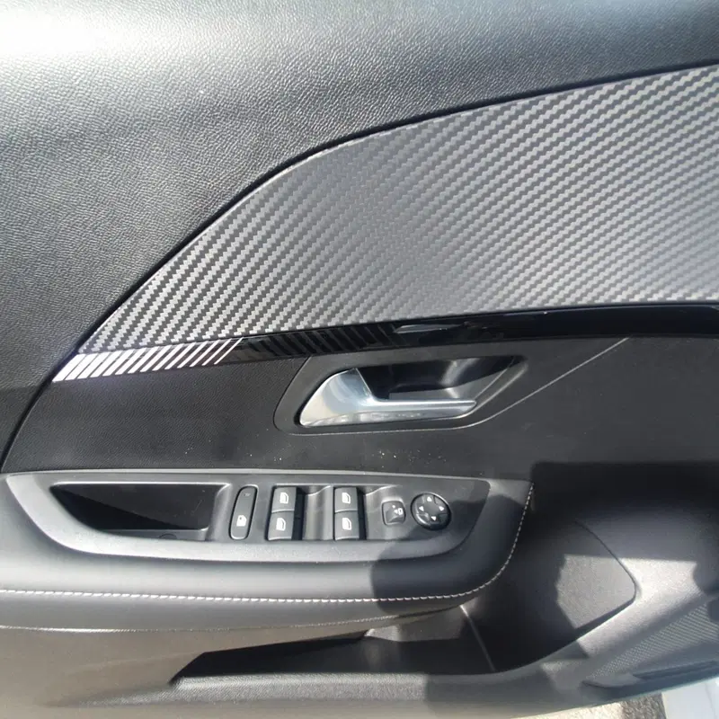 Peugeot 208 nuova a Frosinone (16)