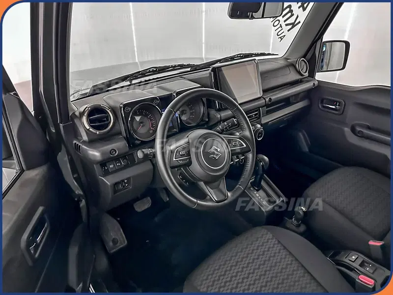 Suzuki Jimny nuova a Milano (9)
