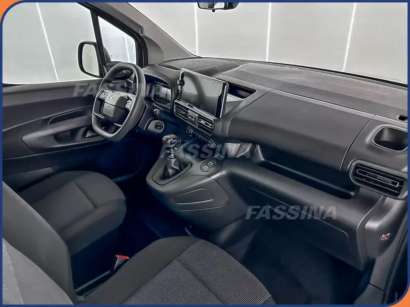 Opel Combo Furgone nuova a Milano (12)