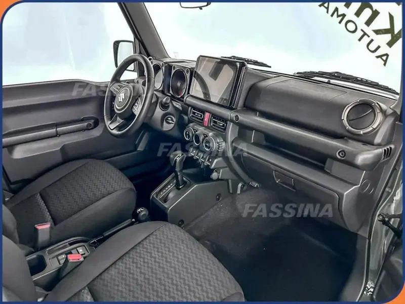 Suzuki Jimny nuova a Milano (13)